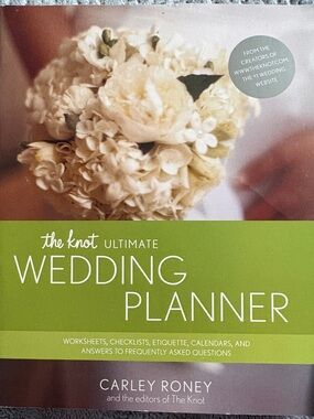 The Knot Ultimate Wedding Planner — Green Cover